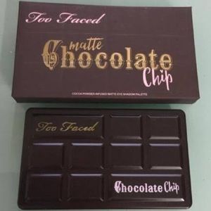 Too Faced chocolate chip matt palette BN in box🎄